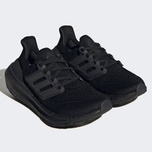 Wmns UltraBoost 22 'Triple Black'